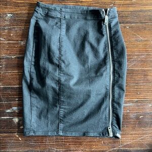 Diesel Black Zip Skirt Womens Size 27